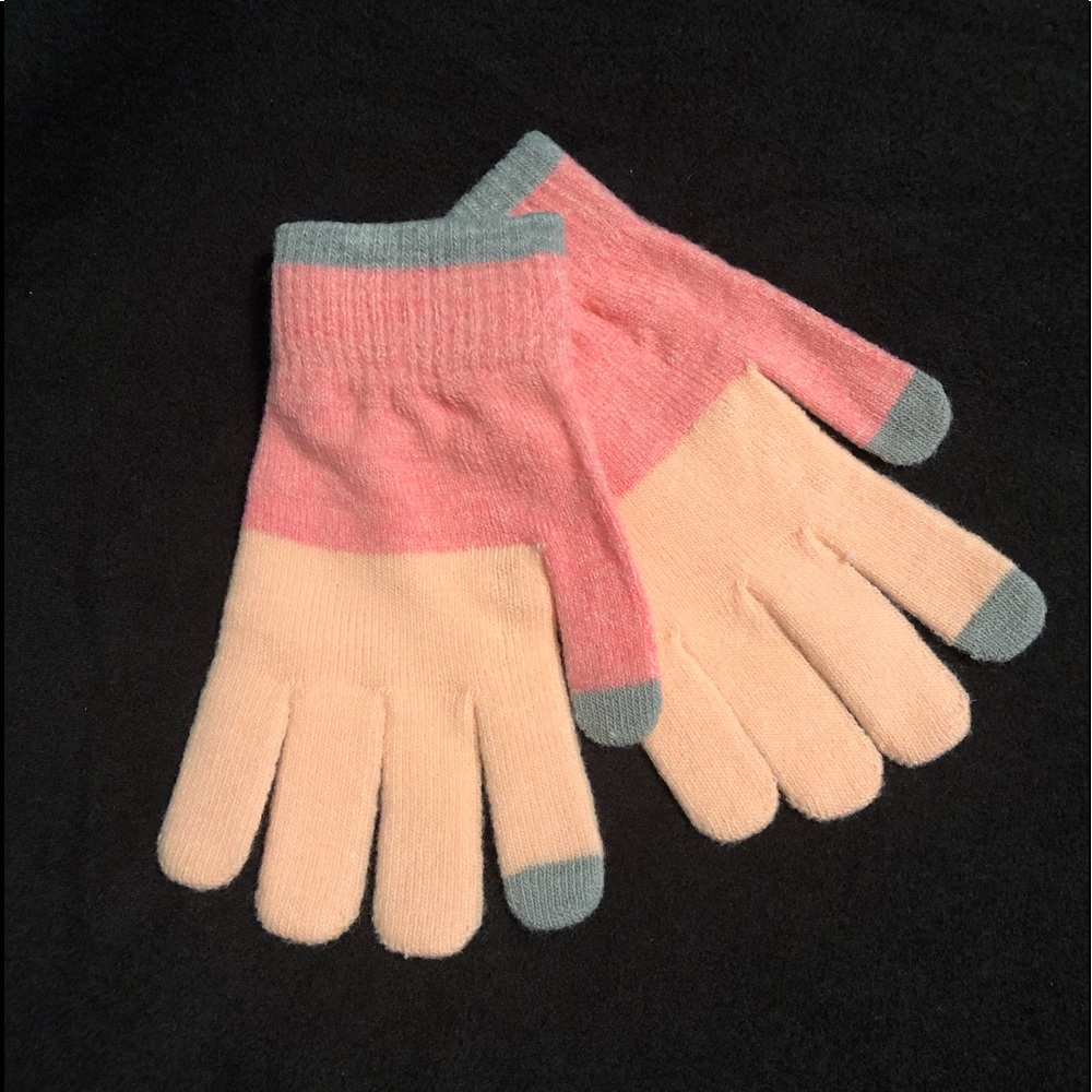 Color-Blocked Text-Friendly Gloves